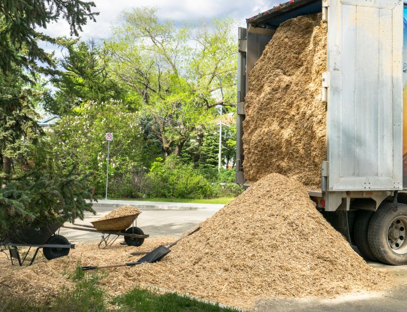 Hardwood Chips Delivery Service